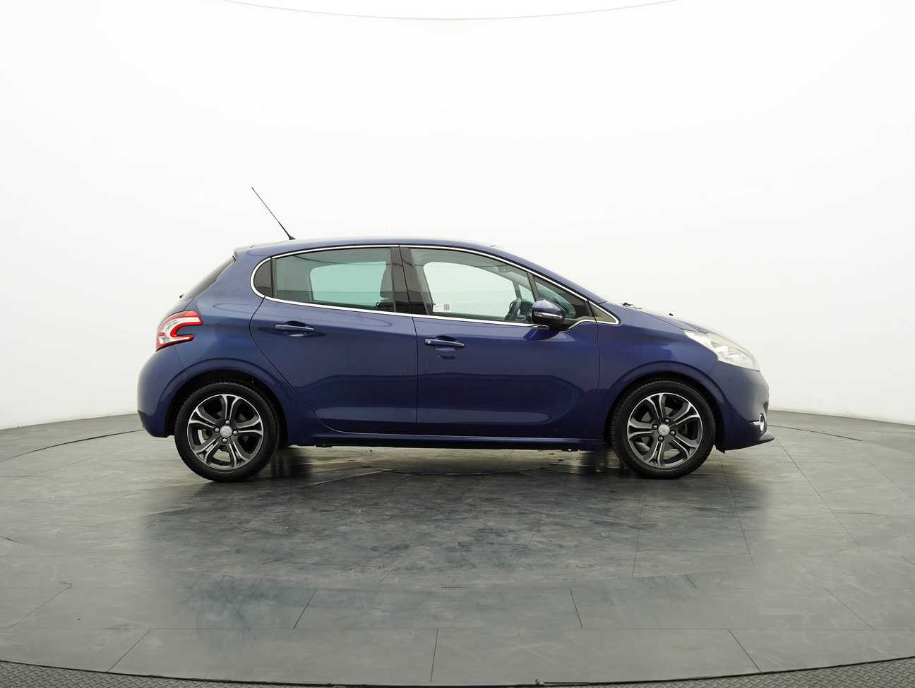 used 2013 Peugeot 208 Allure 5 Door 1.6