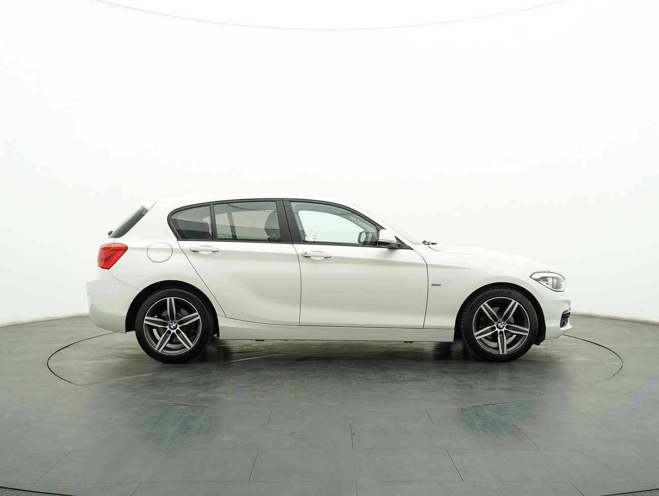 used 2016 BMW 118i Sport 1.5
