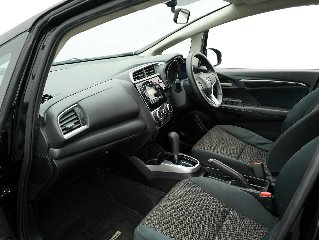 used 2016 Honda Jazz E 1.5