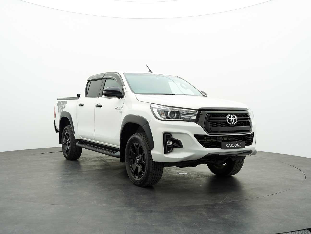 terpakai 2020 Toyota HILUX DOUBLE CAB BLACK EDITION 4X4 2.8