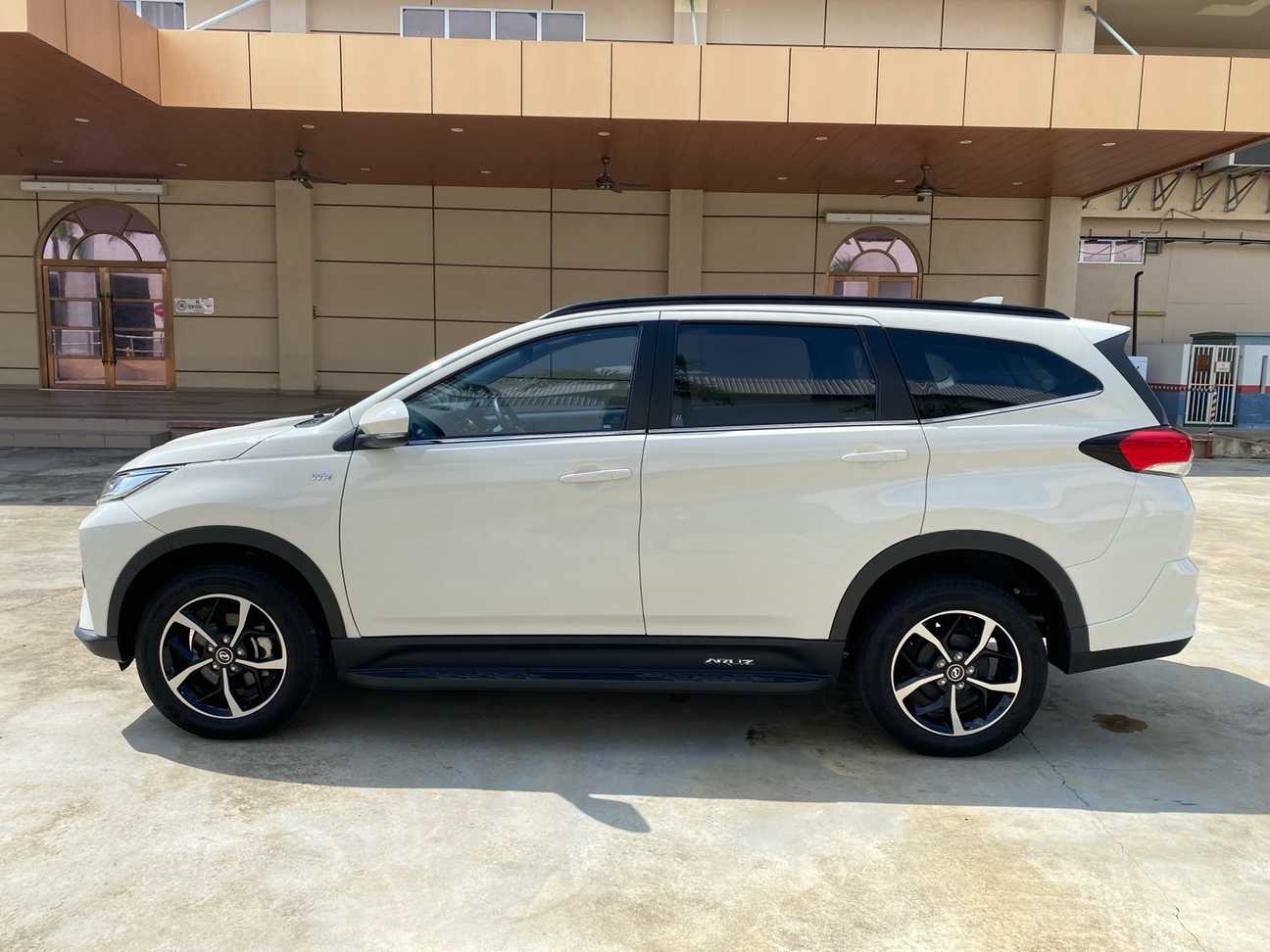 terpakai 2023 Perodua Aruz AV 1.5