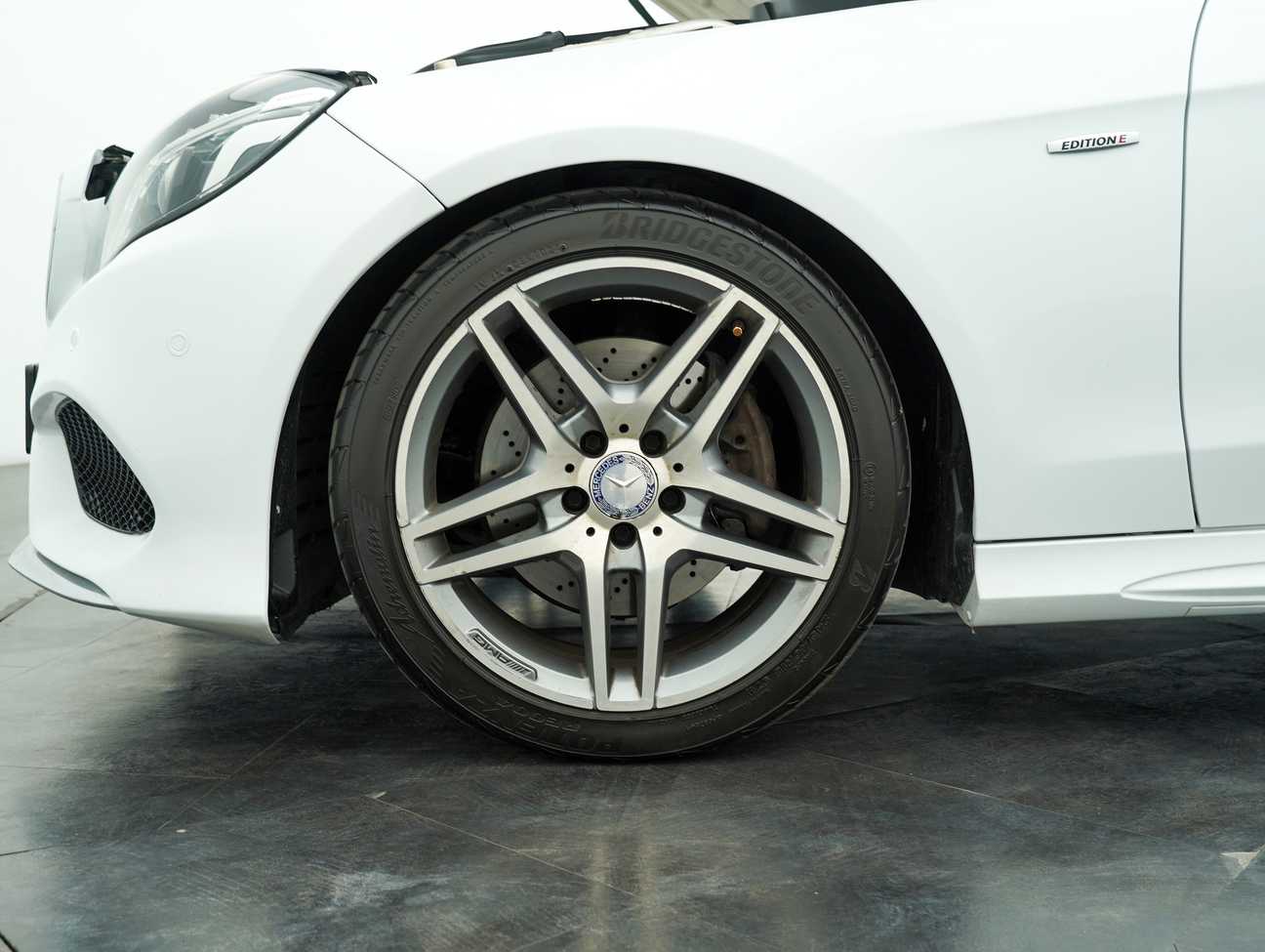 terpakai 2016 Mercedes-Benz E250 Avantgarde CGI 2.0