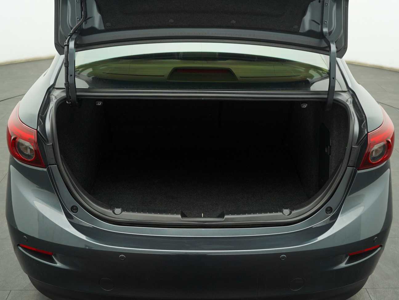 terpakai 2014 Mazda 3 SKYACTIV-G 2.0