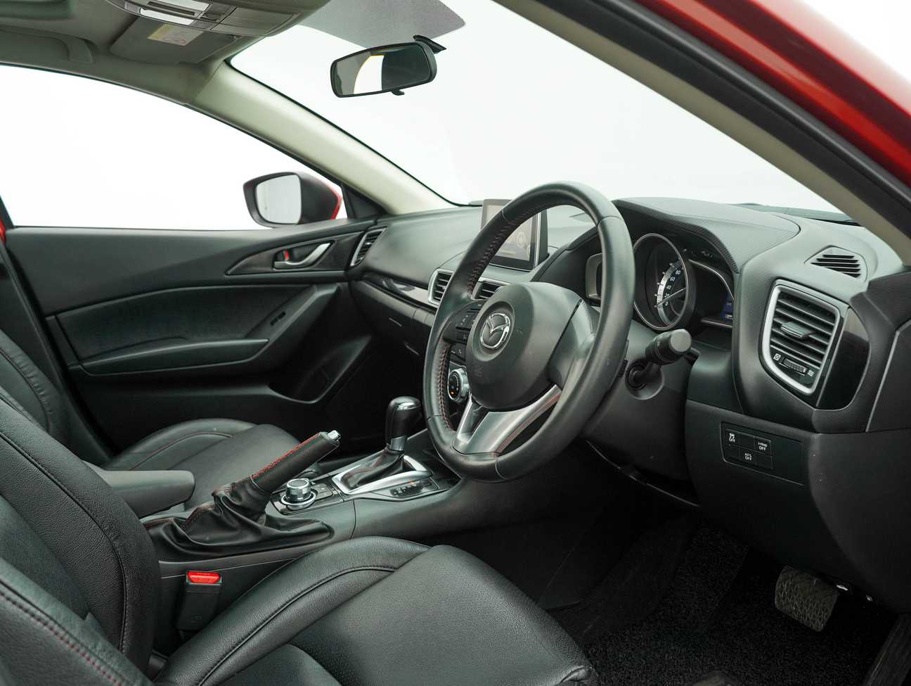 terpakai 2014 Mazda 3 SKYACTIV-G 2.0