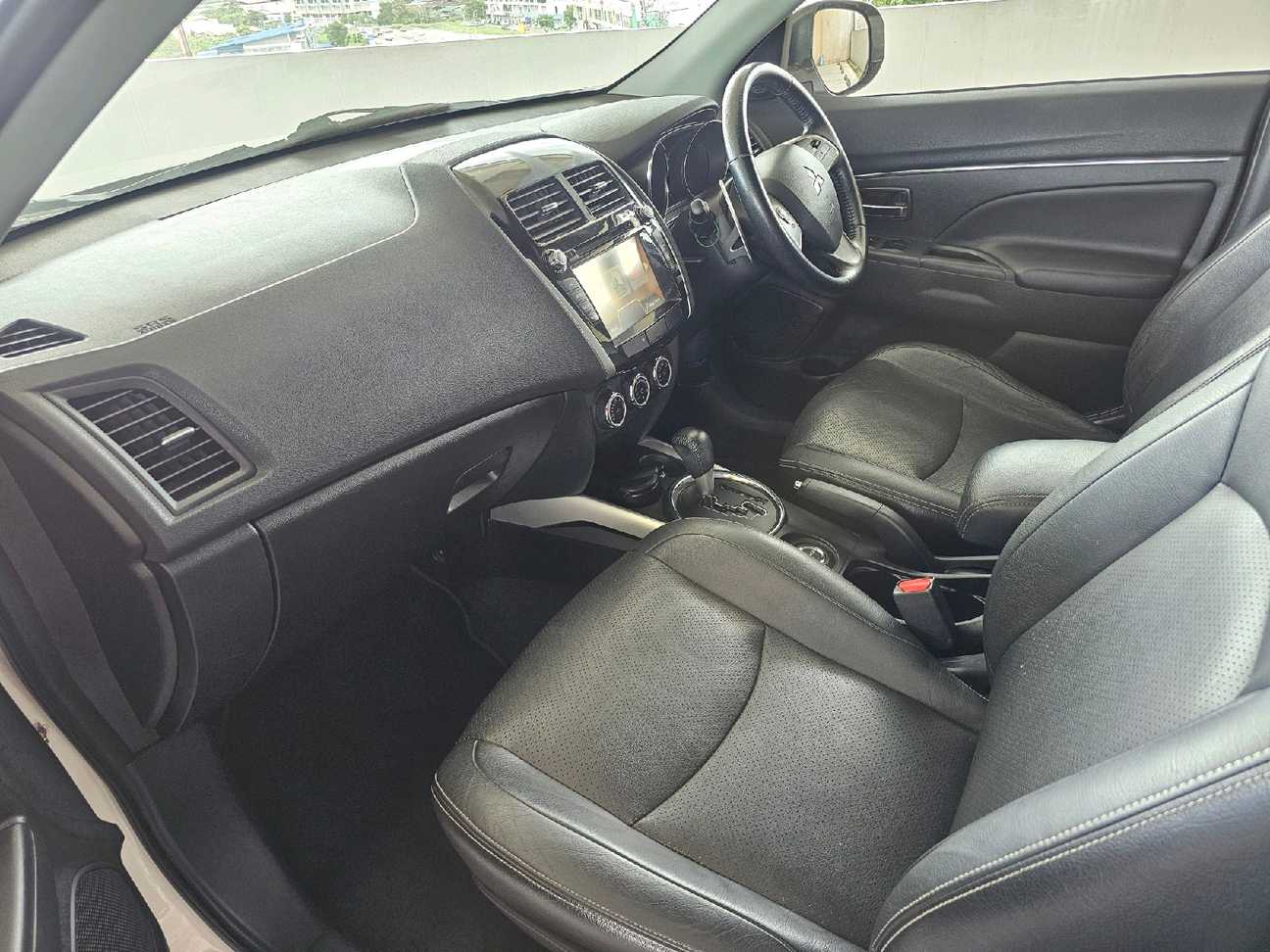 terpakai 2015 Mitsubishi ASX  2.0