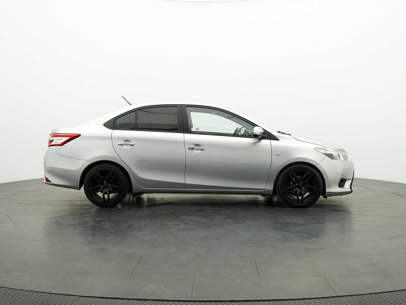 used 2015 Toyota Vios J 1.5