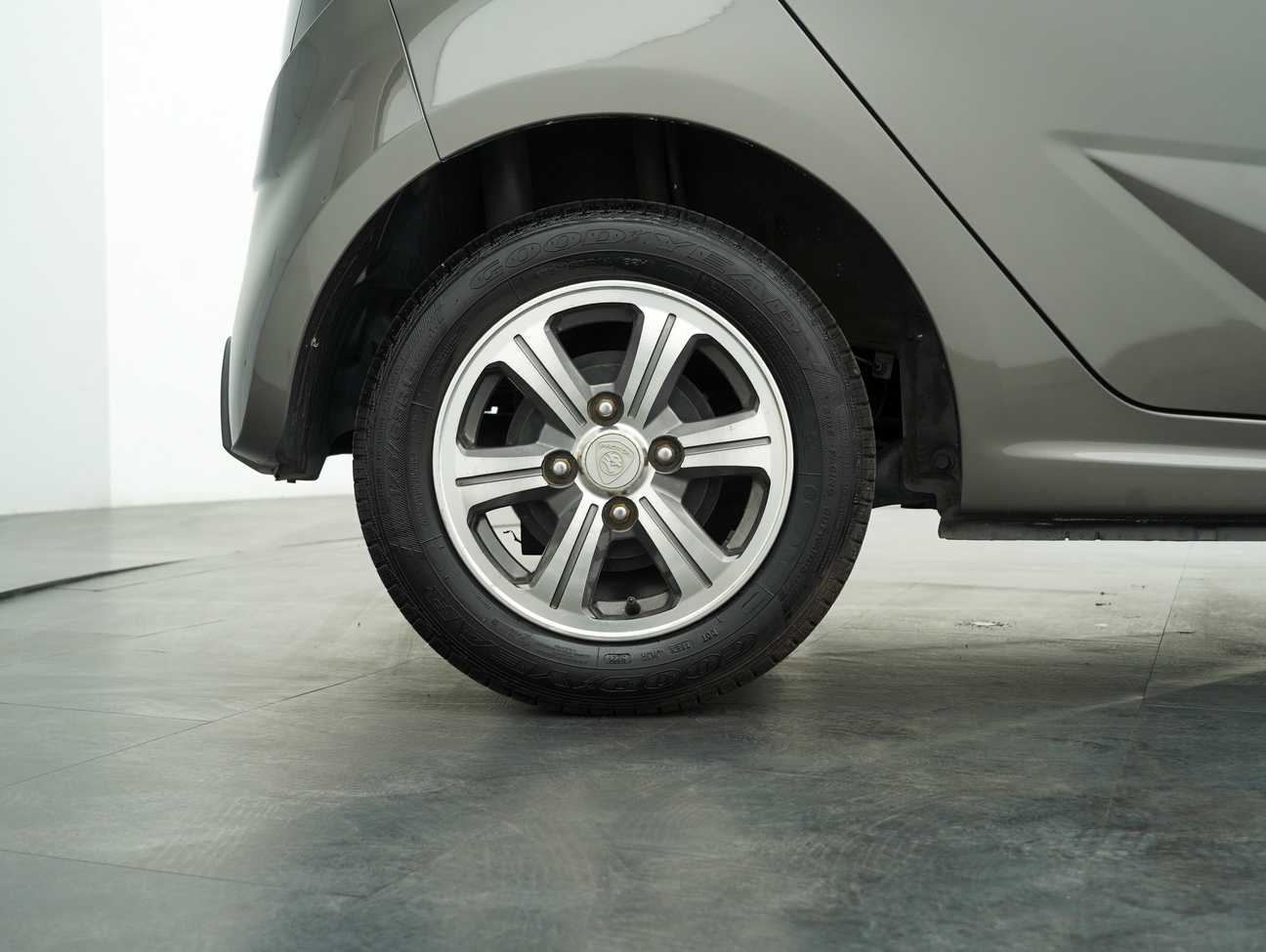 used 2016 Proton Iriz Standard 1.3