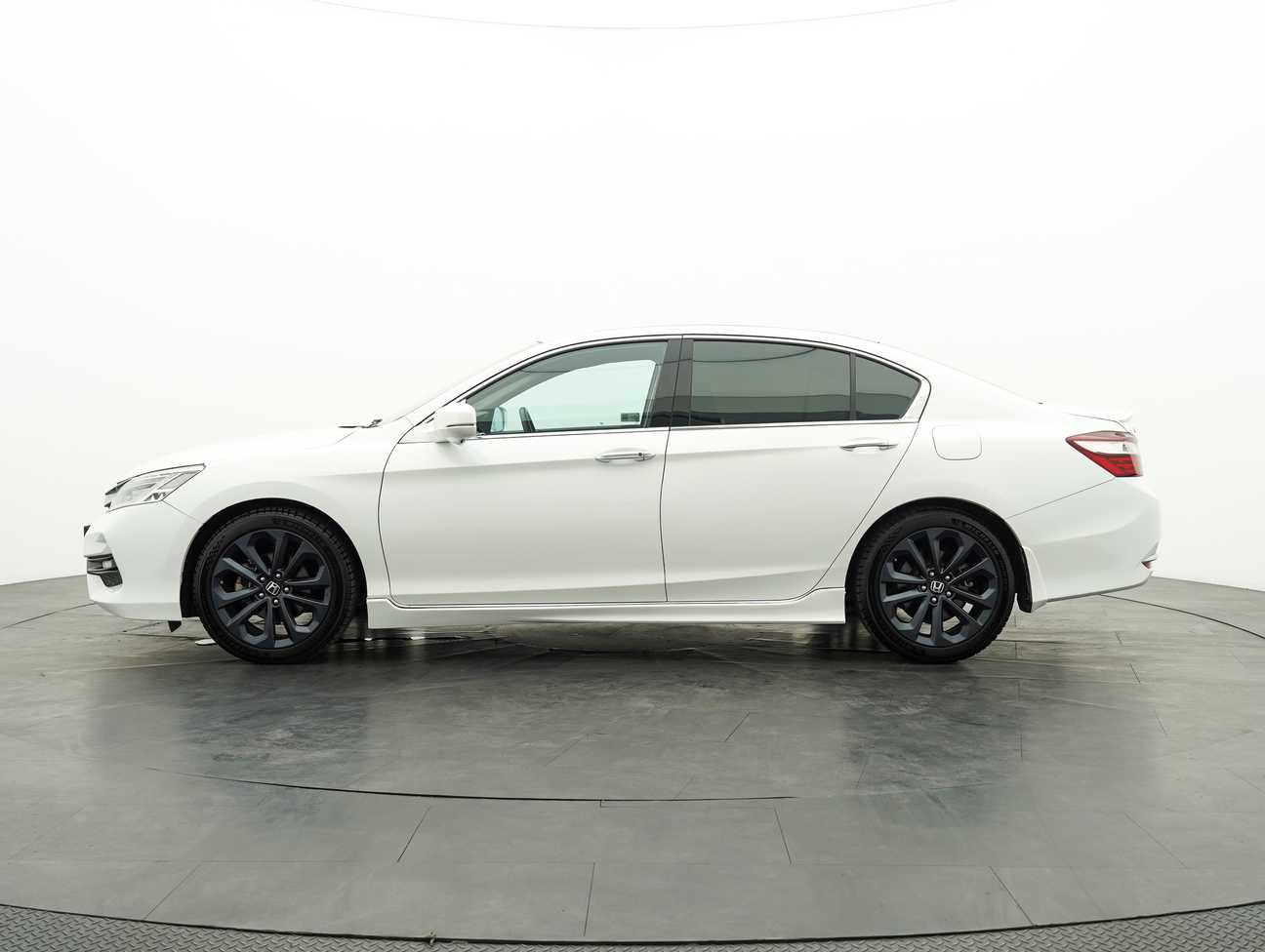 used 2019 Honda Accord VTi-L Advance 2.4
