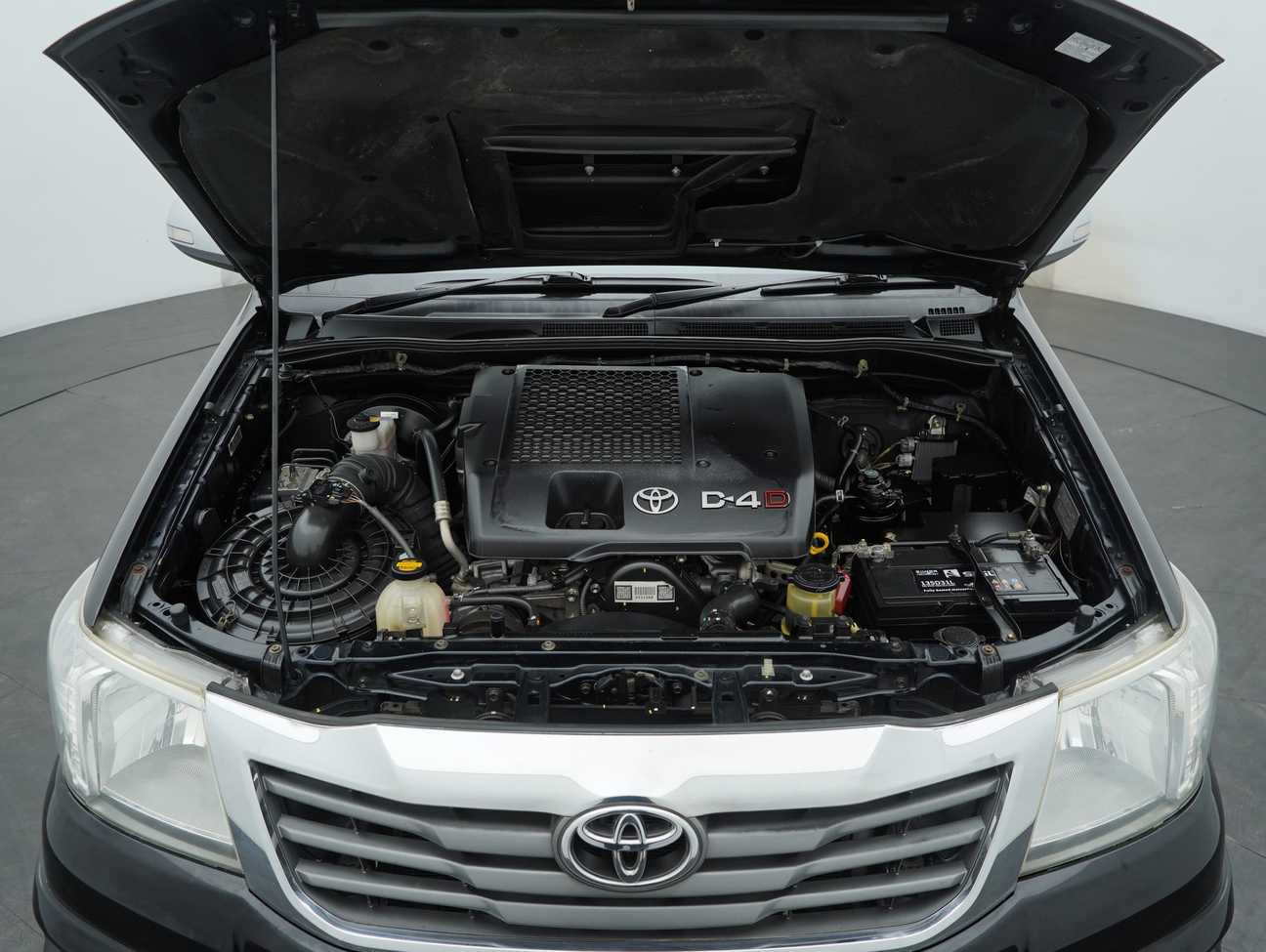 terpakai 2015 Toyota Hilux G TRD Sportivo VNT Dual Cab 2.5