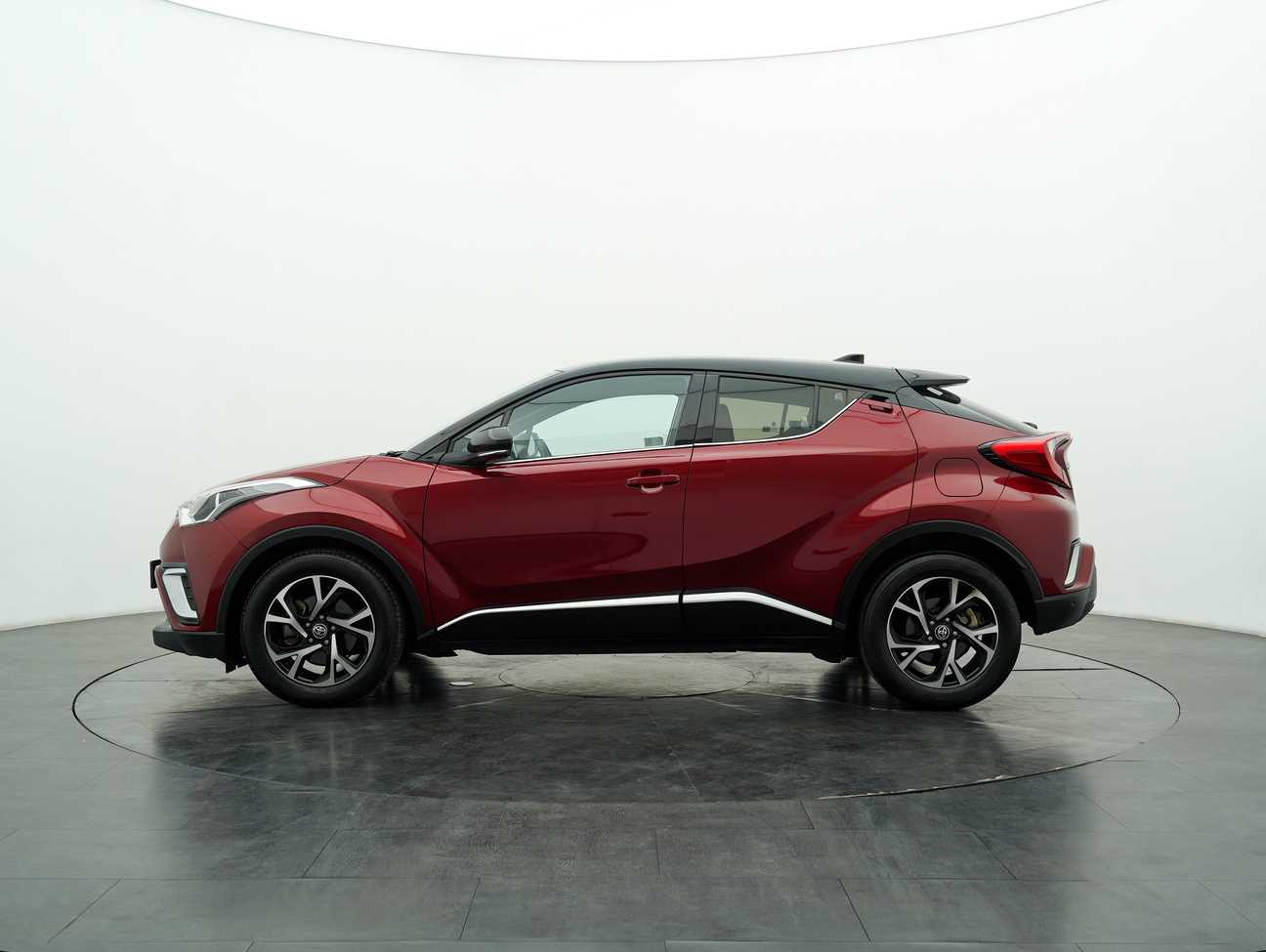 used 2020 Toyota C-HR  1.8