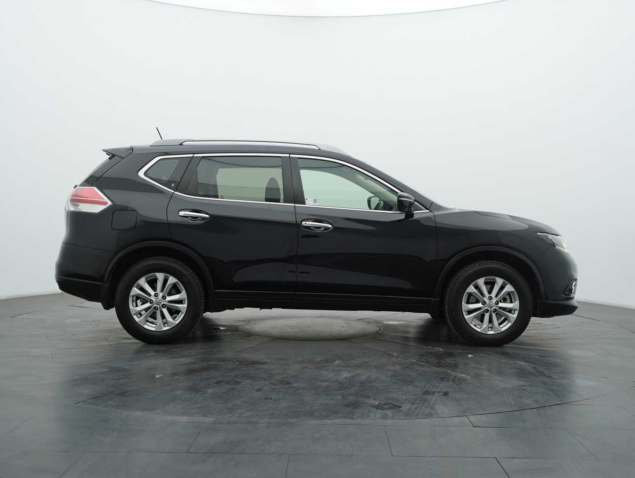 used 2015 Nissan X-Trail  2.0