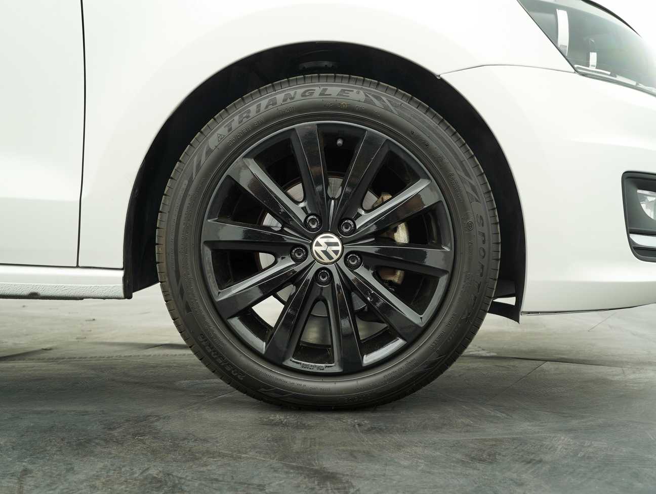 used 2016 Volkswagen Vento TSI Highline 1.2