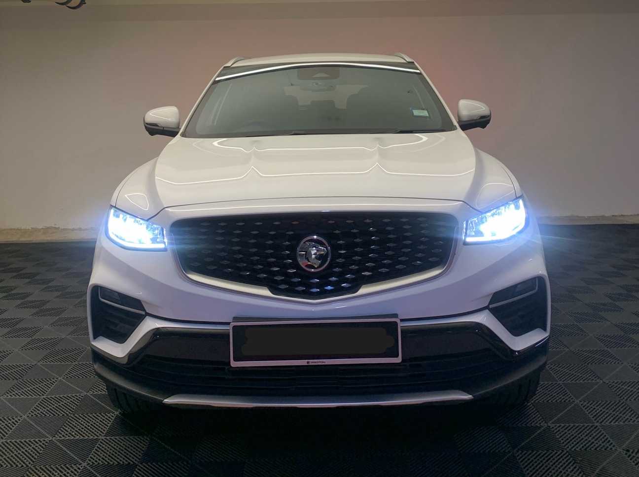 used 2025 Proton X70 Premium 1.5