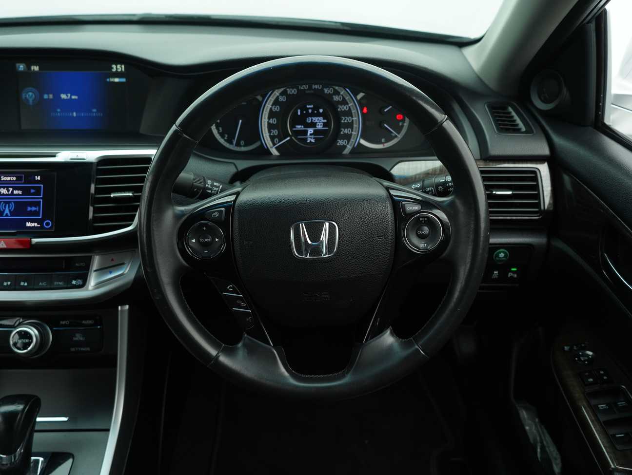 used 2014 Honda Accord VTi-L 2.0