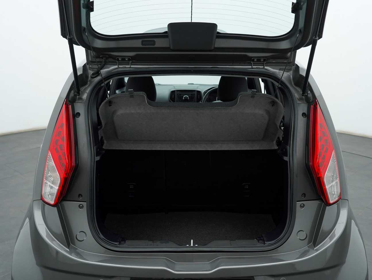 used 2015 Proton Iriz Standard 1.3