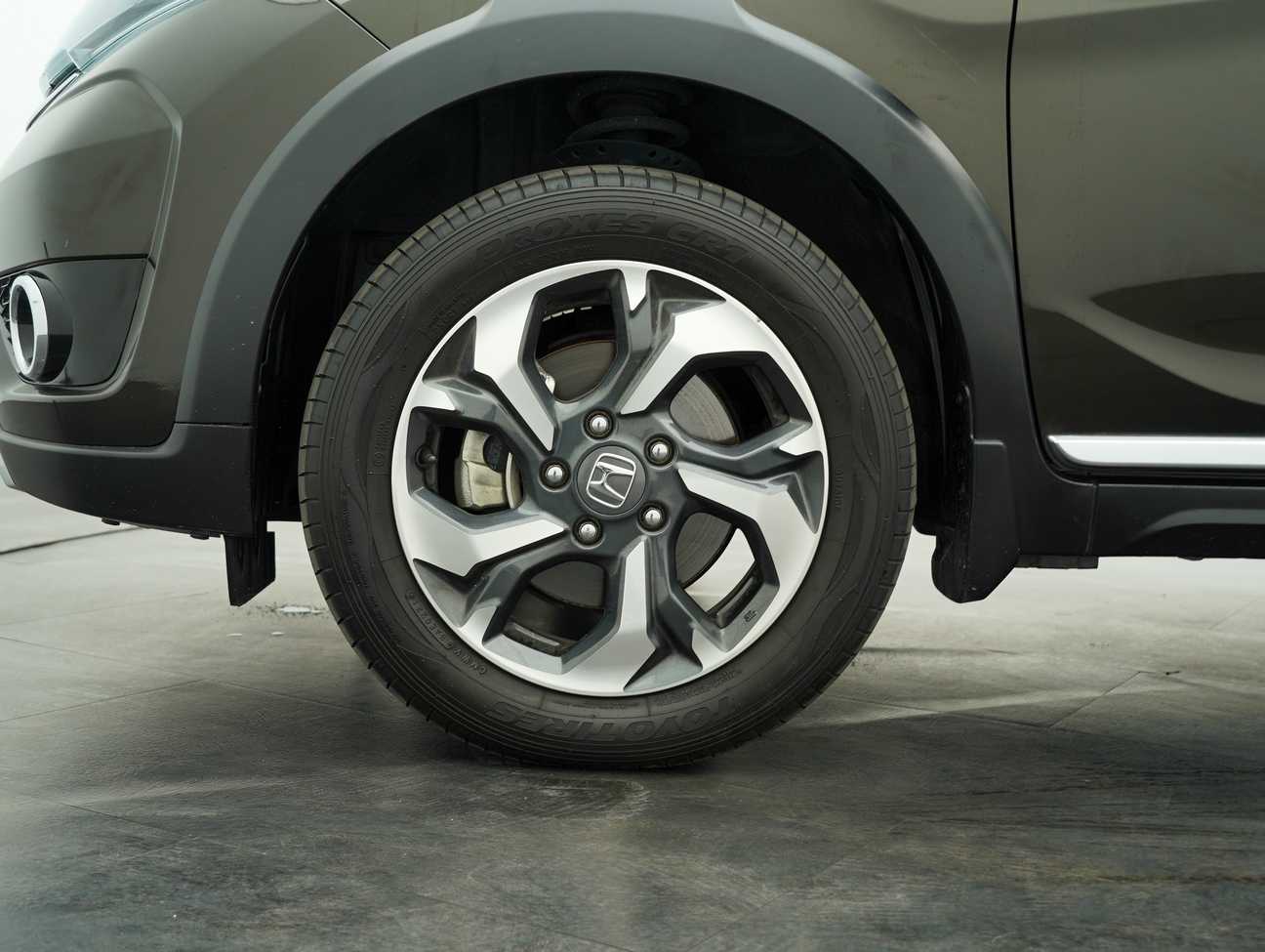 used 2018 Honda BR-V V 1.5