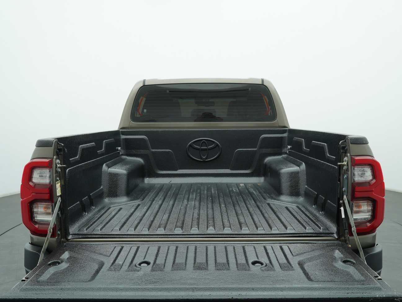 terpakai 2021 Toyota Hilux Rogue Dual Cab 2.8