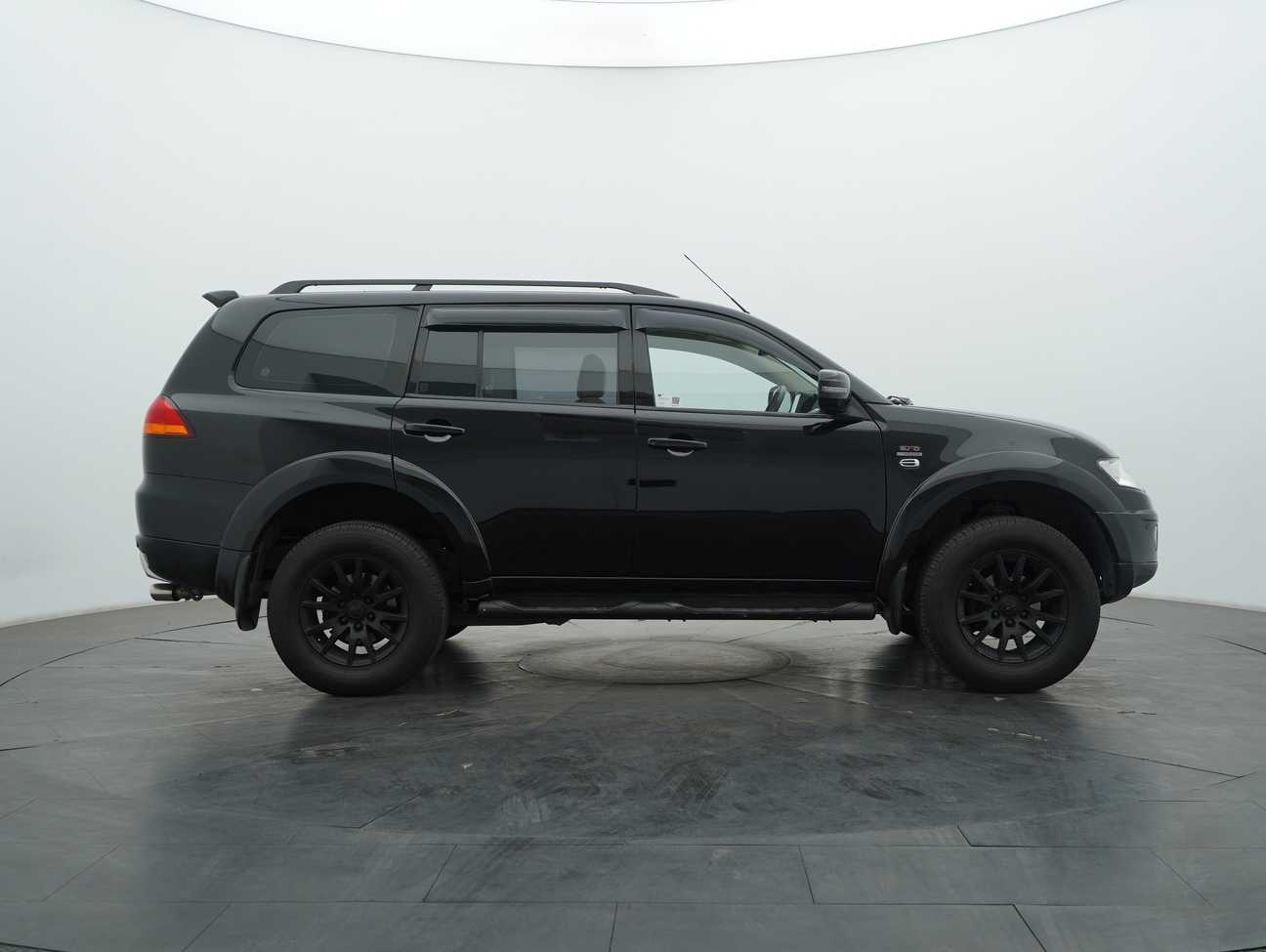used 2013 Mitsubishi Pajero Sport VGT 2.5