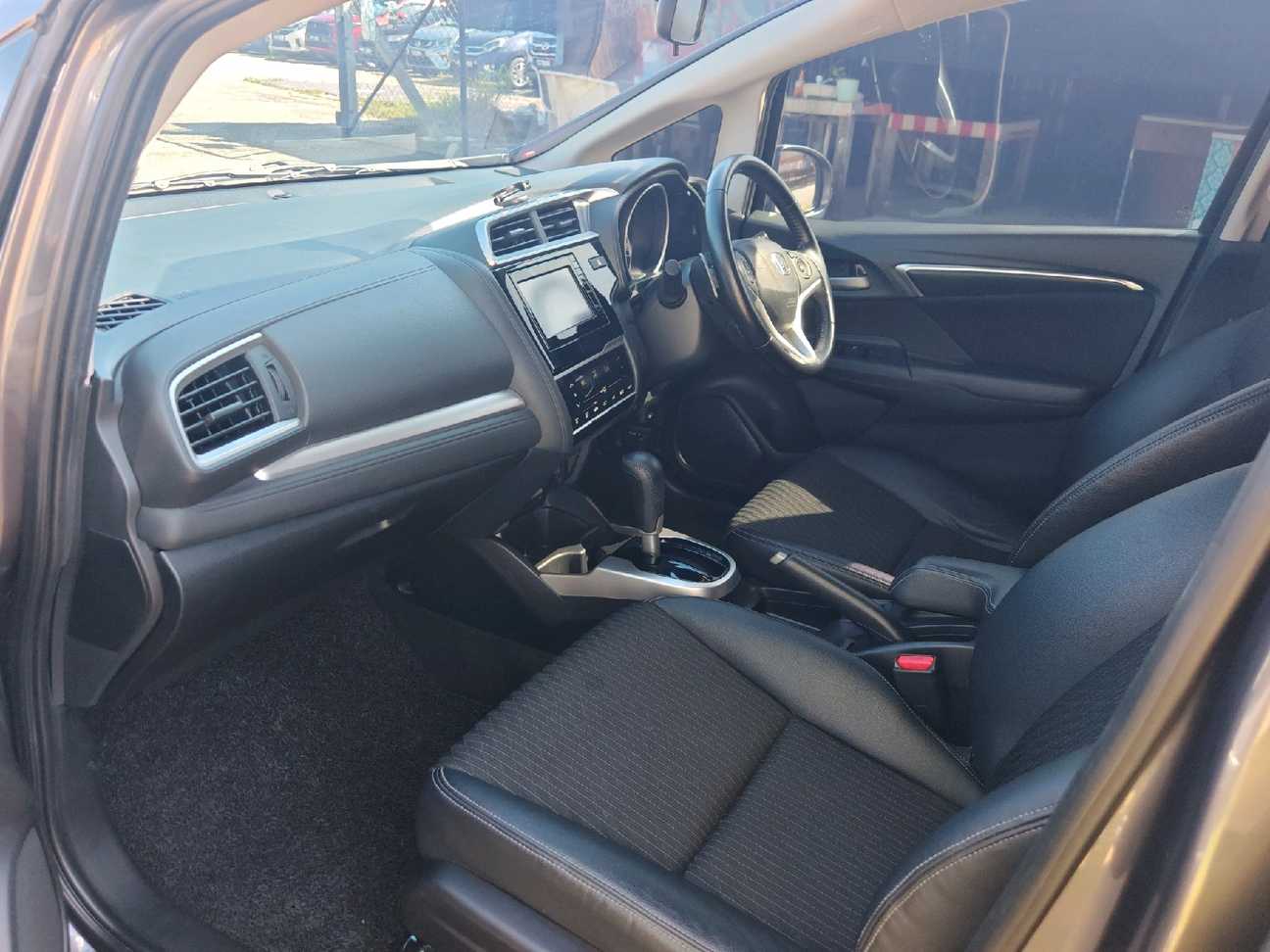 used 2021 Honda Jazz V 1.5