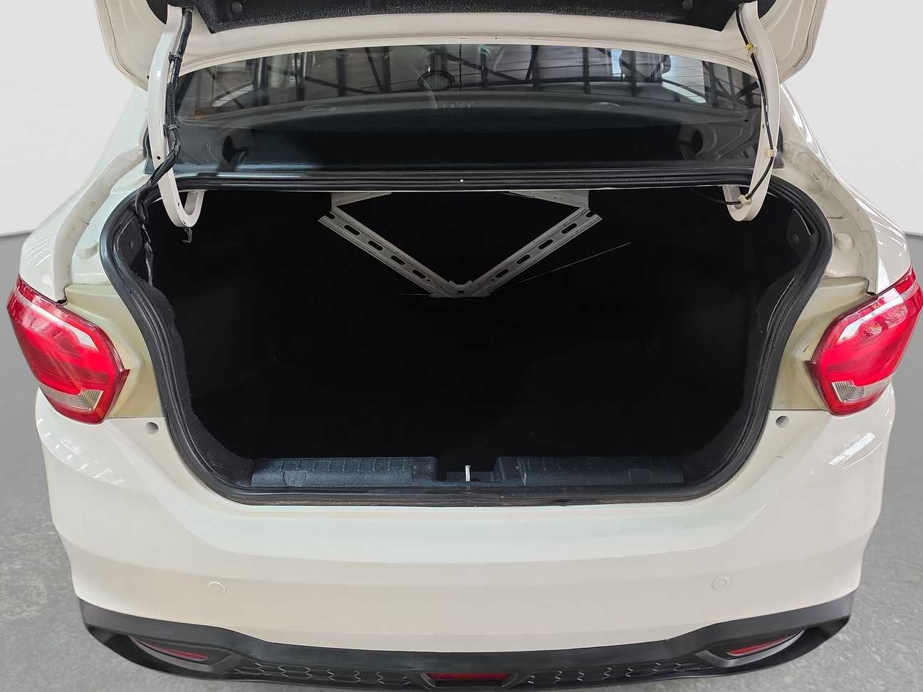 used 2017 Proton Persona Standard 1.6
