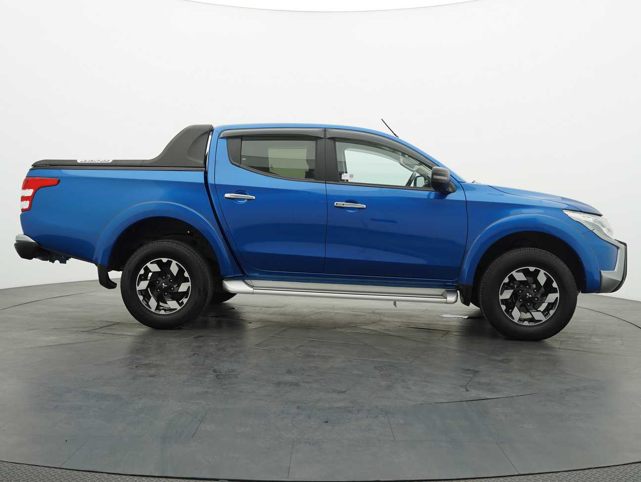 used 2018 Mitsubishi Triton VGT Adventure X Dual Cab 4X4 2.4