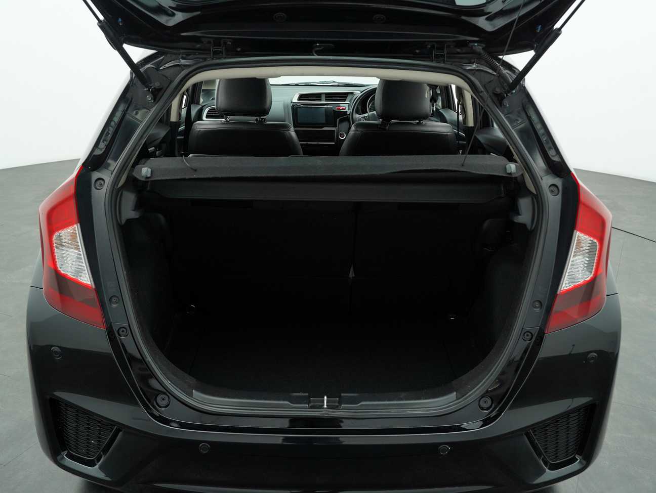 used 2014 Honda Jazz V 1.5