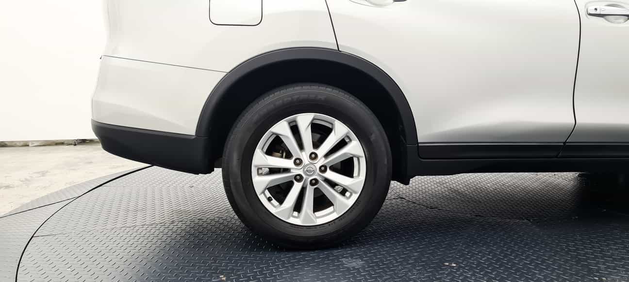 used 2016 Nissan X-TRAIL CVT 2.5