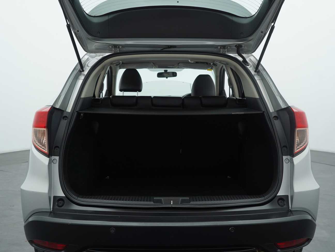 used 2016 Honda HR-V V 1.8