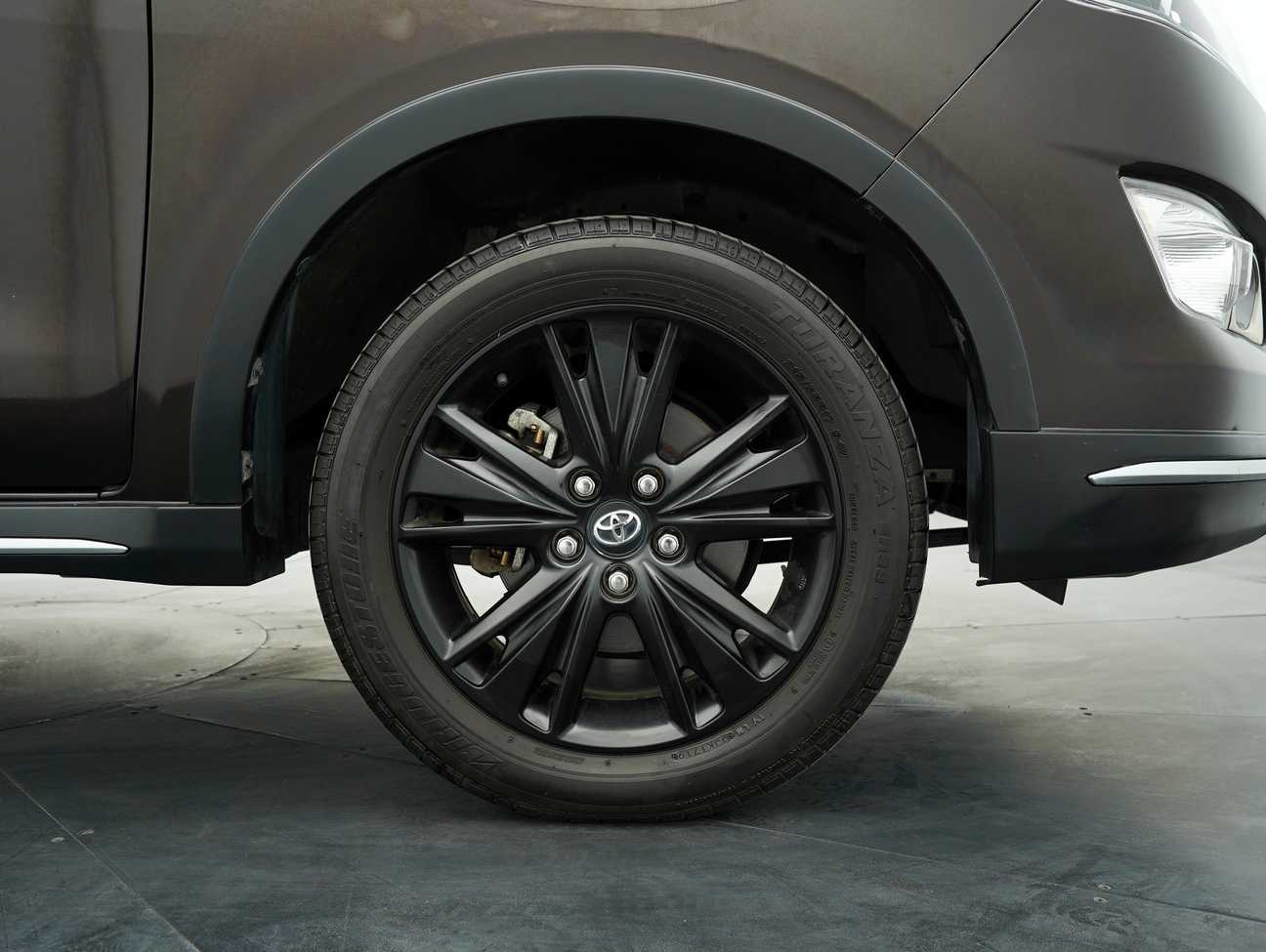 terpakai 2019 Toyota INNOVA X 2.0