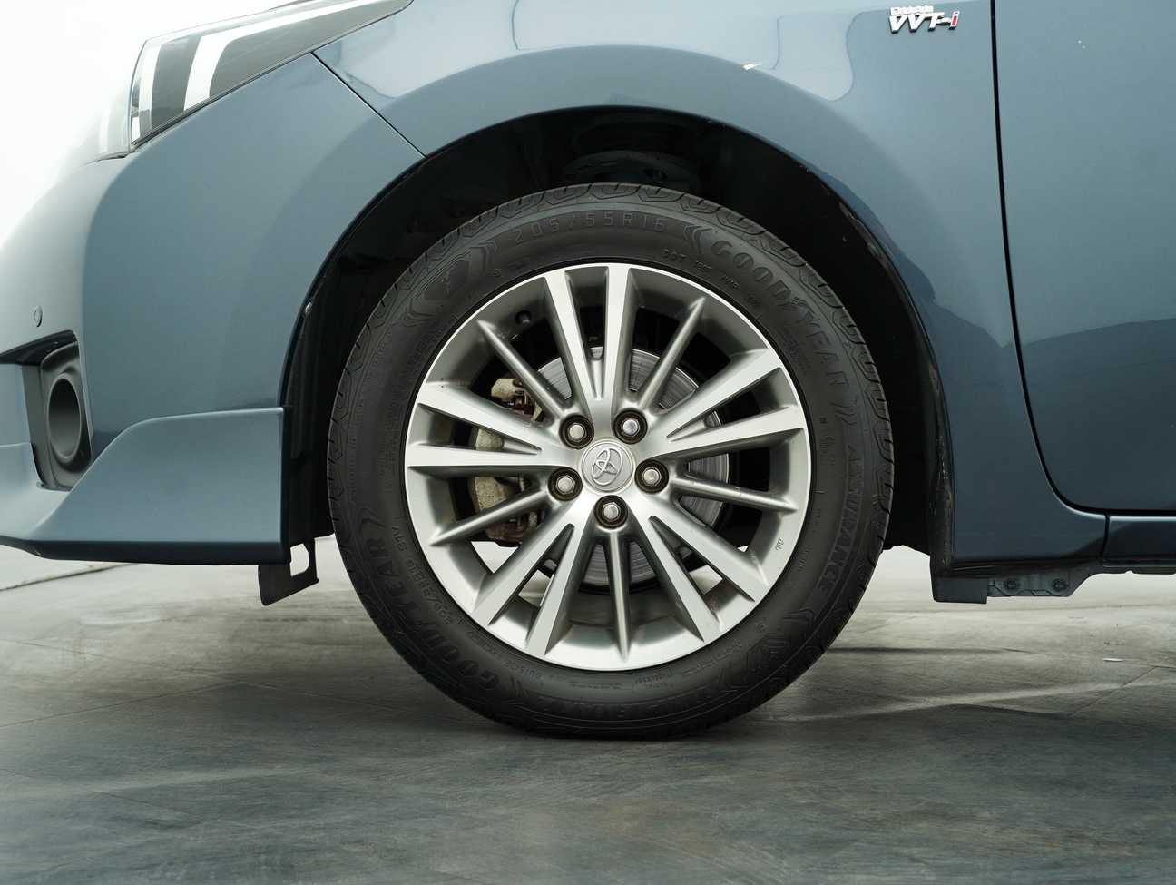 used 2015 Toyota Corolla Altis G 1.8