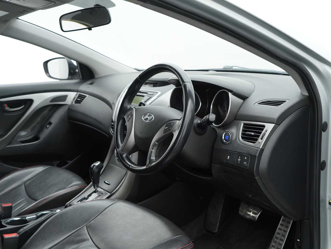 used 2014 Inokom Elantra  1.6