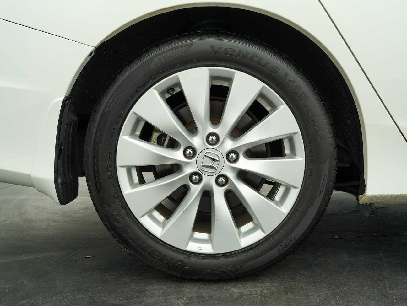 terpakai 2016 Honda Accord VTi-L 2.0