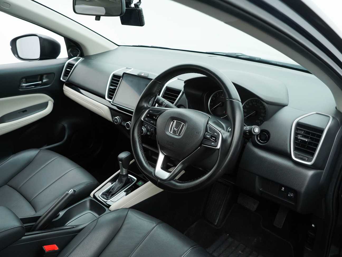 terpakai 2022 Honda City V 1.5