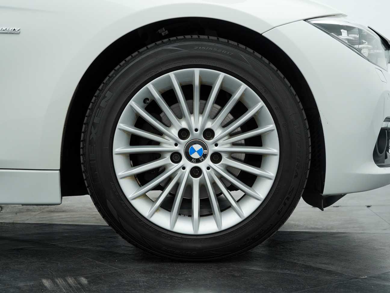 terpakai 2016 BMW 318i Luxury 1.5