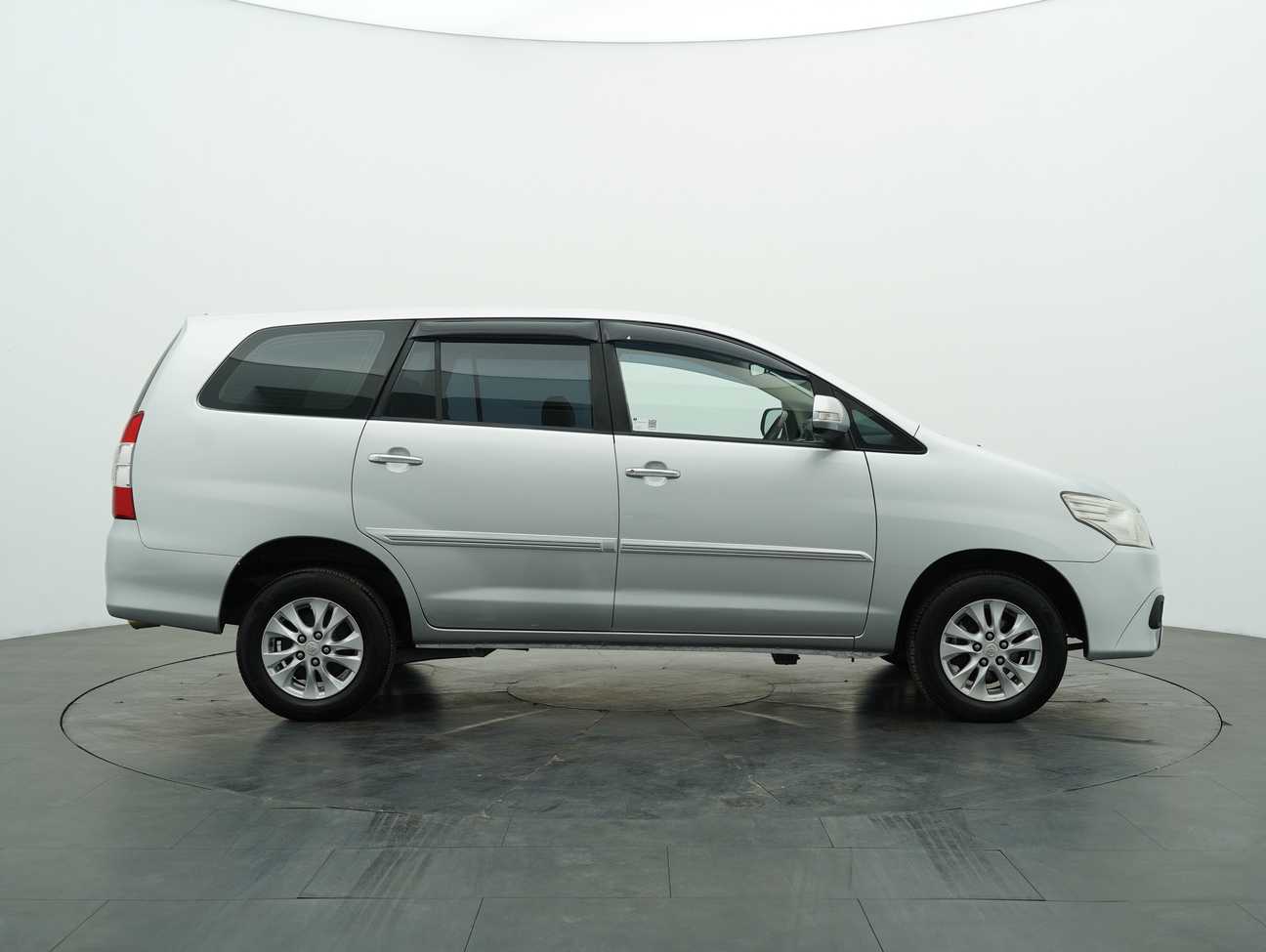used 2014 Toyota Innova G 2.0