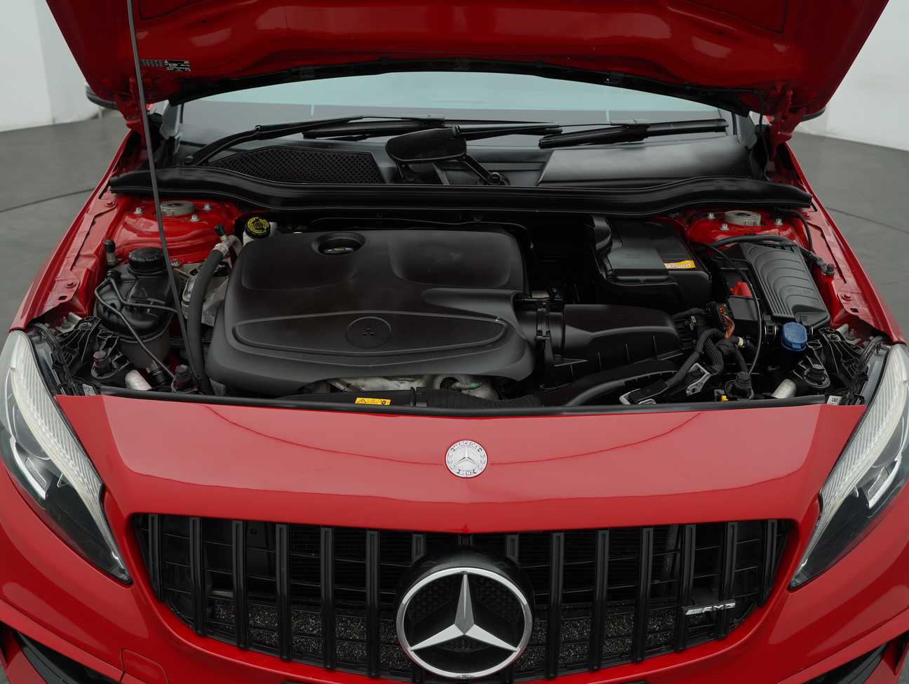 terpakai 2016 Mercedes-Benz A200  1.6