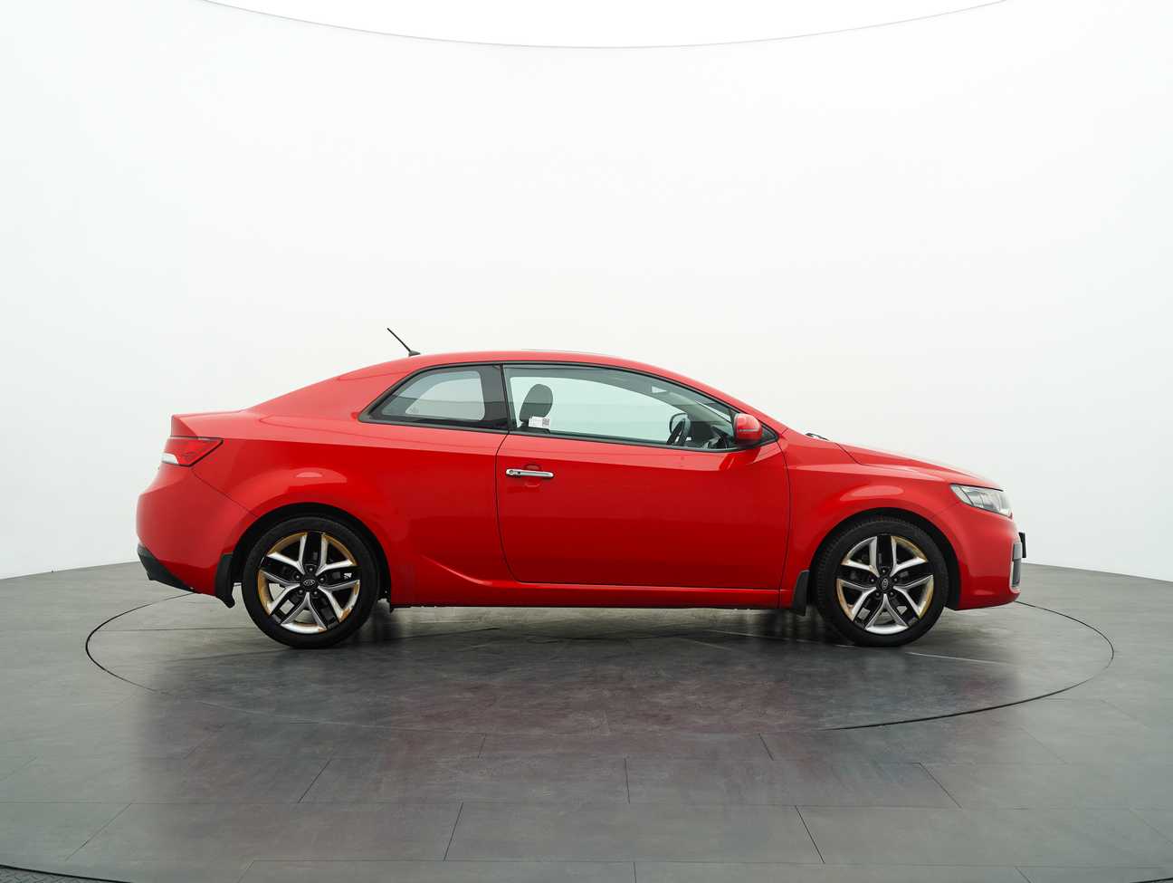 terpakai 2011 Kia Forte Koup 2.0