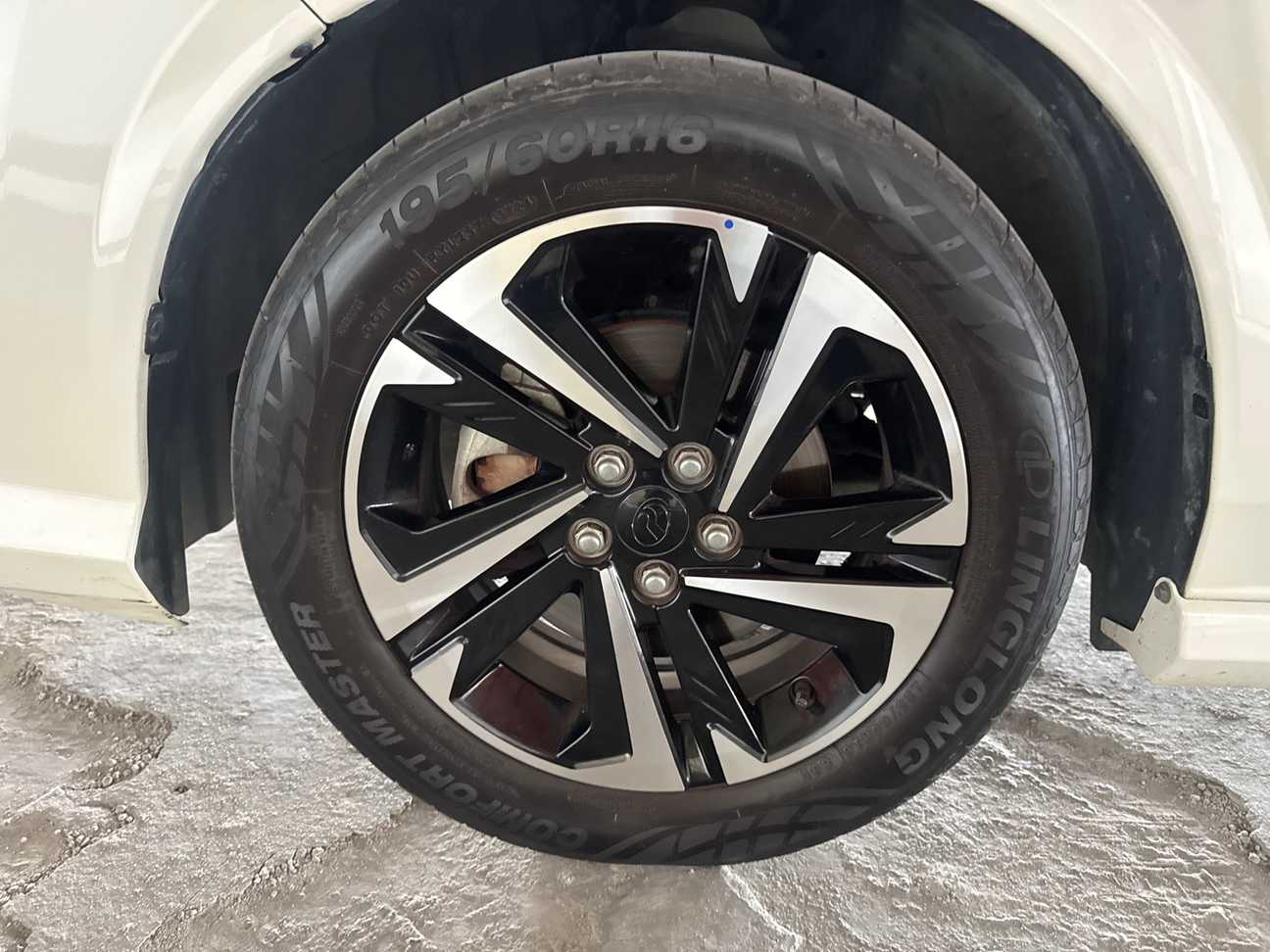 terpakai 2023 Perodua Alza AV 1.5