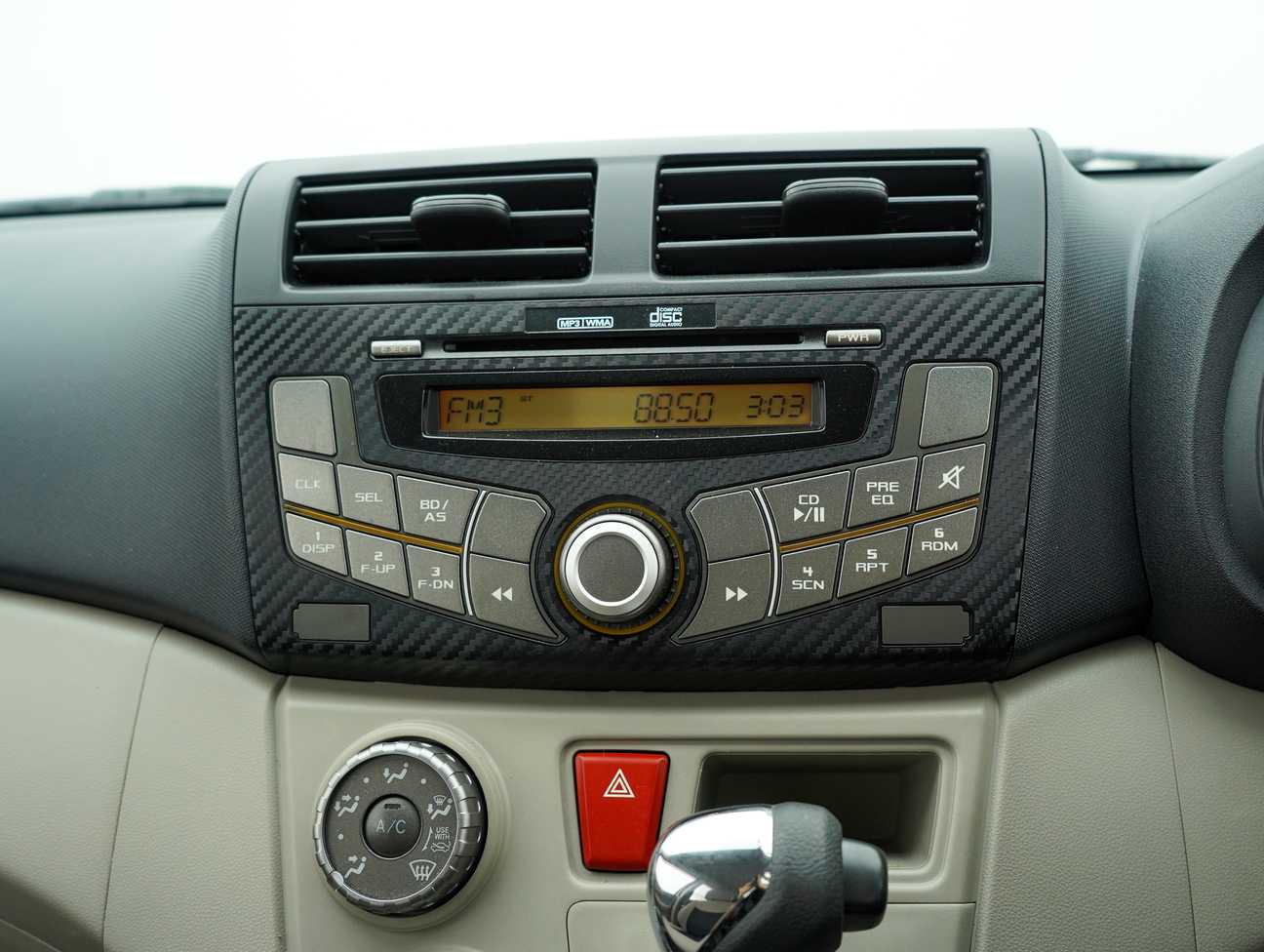 terpakai 2013 Perodua MYVI EZ 1.3