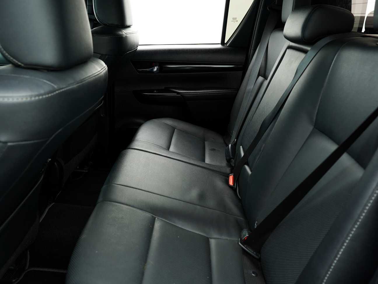 used 2019 Toyota HILUX DOUBLE CAB LE 4X4 2.4