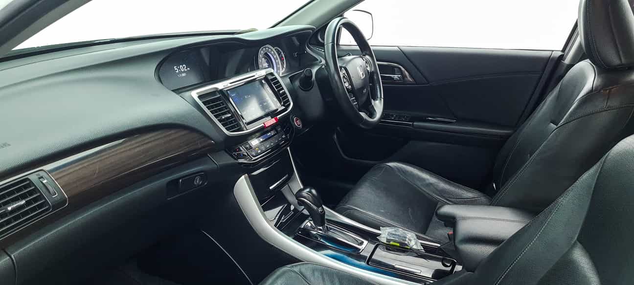 terpakai 2017 Honda ACCORD VTI-L 2.0