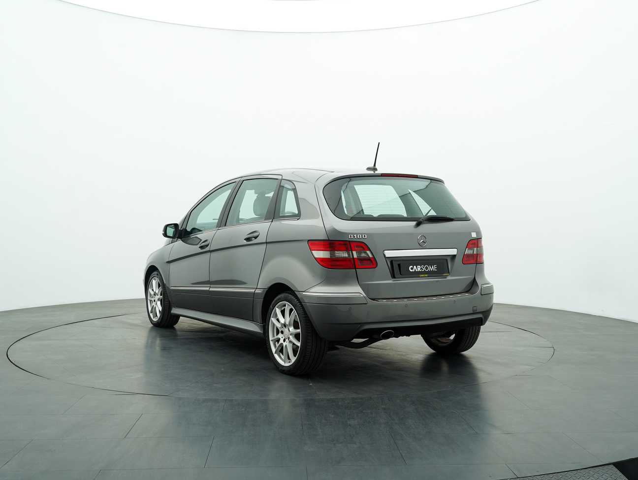 terpakai 2011 Mercedes-Benz B180  1.7