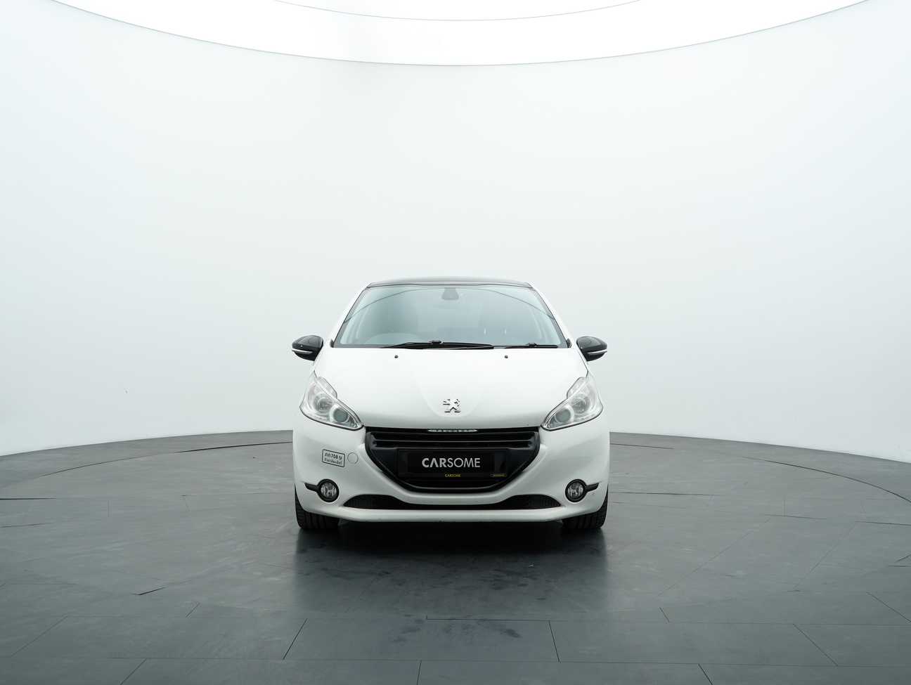 terpakai 2014 Peugeot 208 Allure 3 Door 1.6