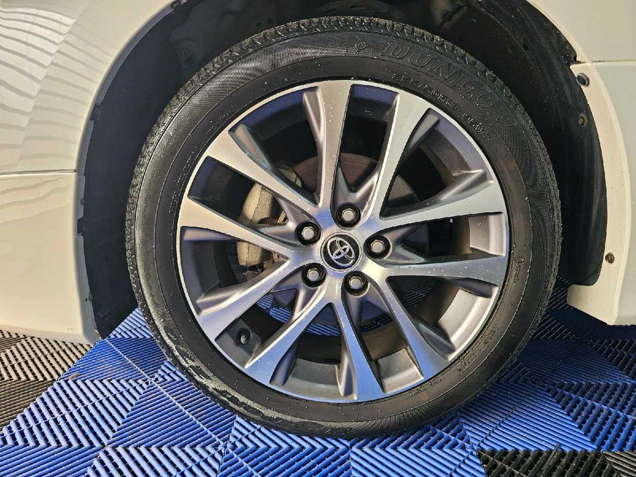 used 2016 Toyota Estima Aeras Premium 2.4