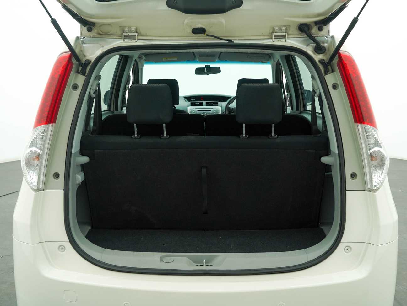 terpakai 2012 Perodua Alza EZi 1.5