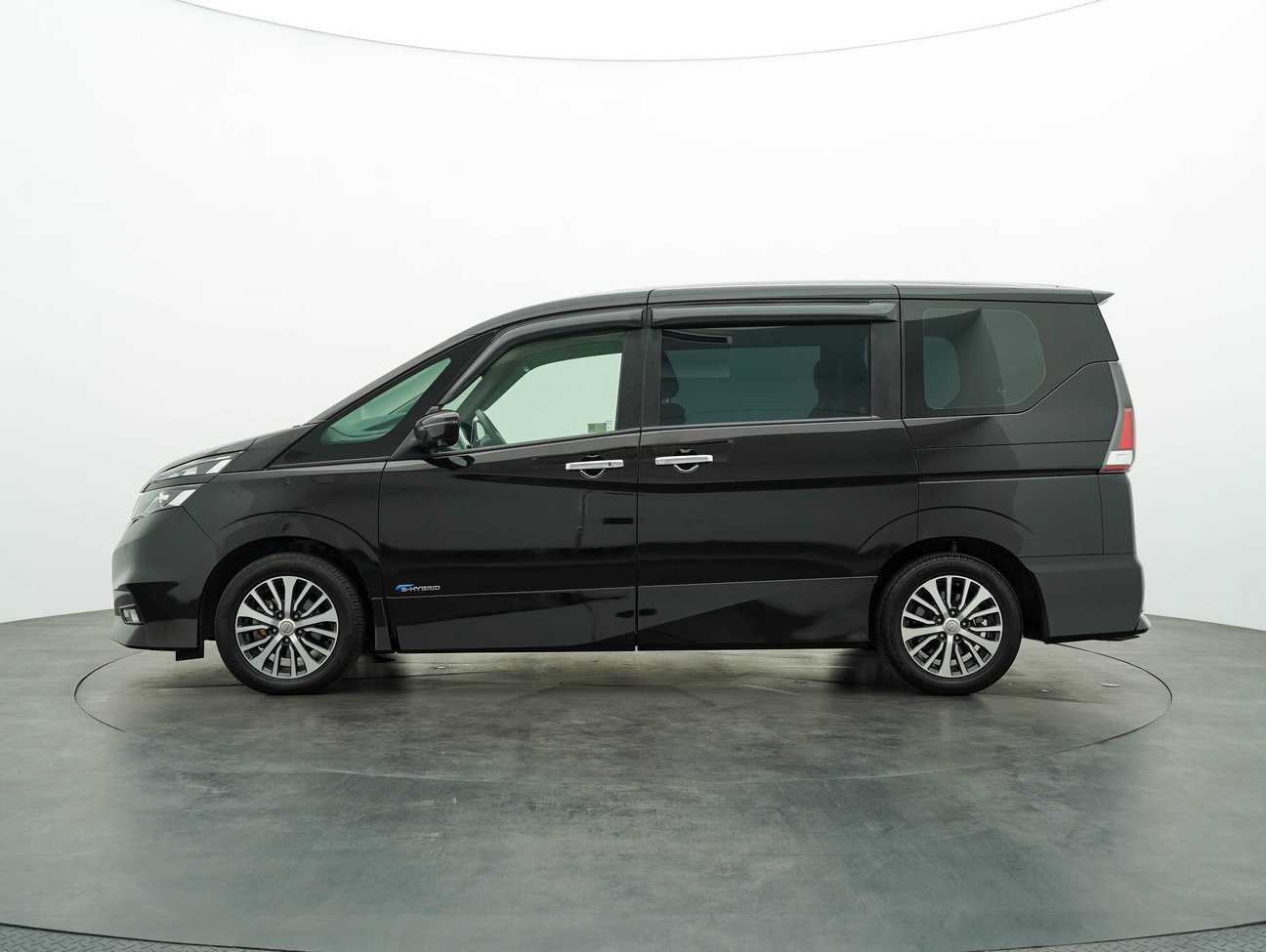 used 2019 Nissan Serena S-Hybrid High-Way Star 2.0