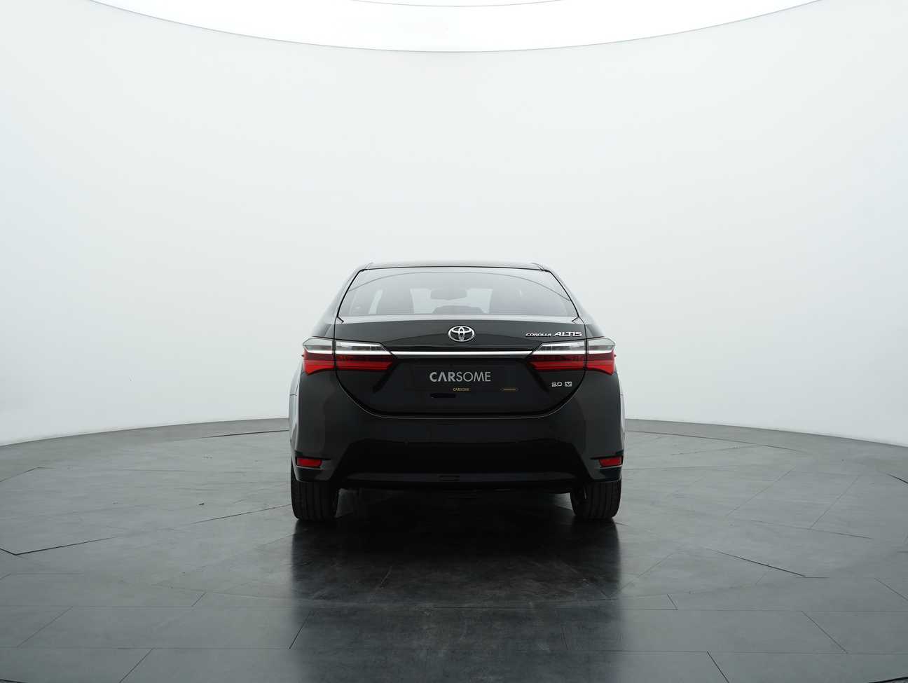 used 2017 Toyota Corolla Altis V 2.0
