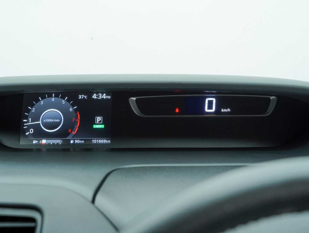 used 2018 Nissan Serena S-Hybrid High-Way Star Premium 2.0