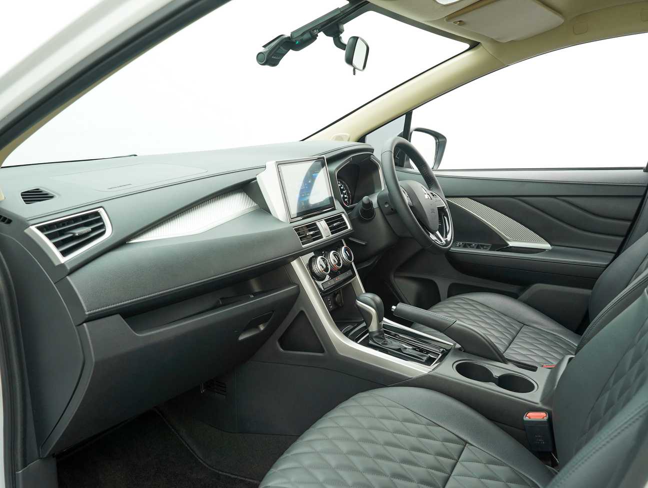 used 2023 Mitsubishi Xpander  1.5