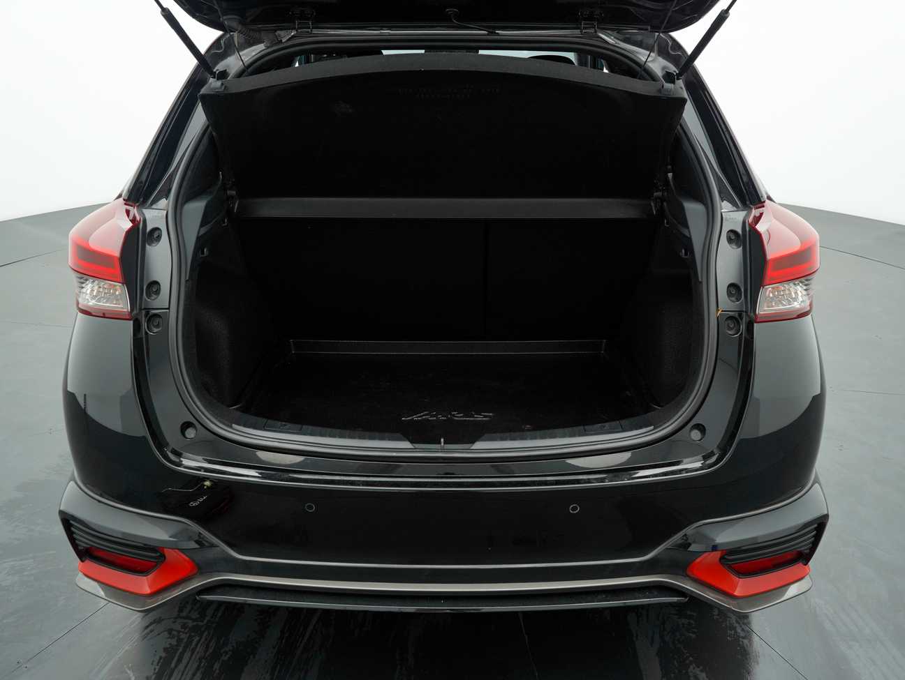 used 2020 Toyota YARIS E 1.5